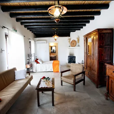 Gospodarstwo wiejskie Leonidas Village Goudhi