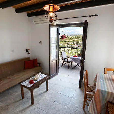 Leonidas Village Goudhi