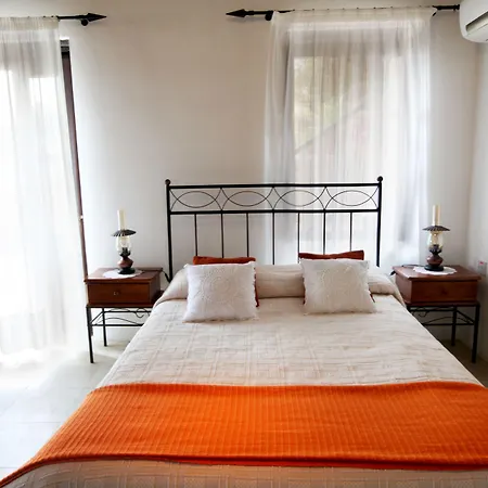 Country house Leonidas Village *