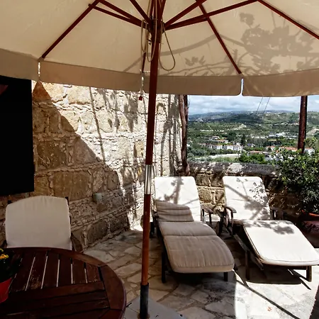 Leonidas Village Goudhi