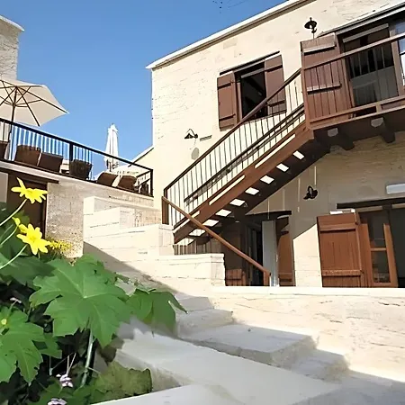Leonidas Village Country house
