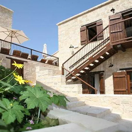 Leonidas Village Country house