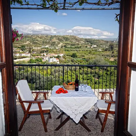Country house Leonidas Village