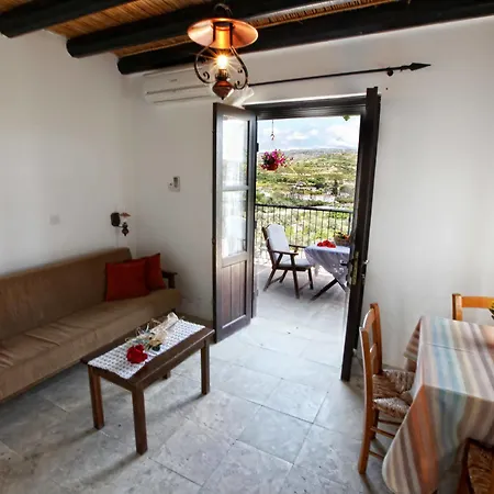 Leonidas Village Goudhi