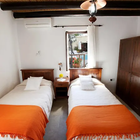 Leonidas Village Goudhi