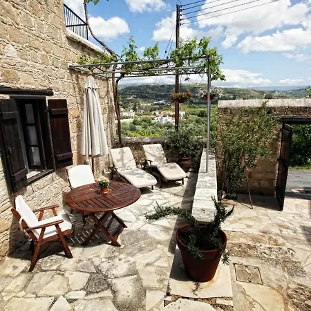 Leonidas Village * Goudhi