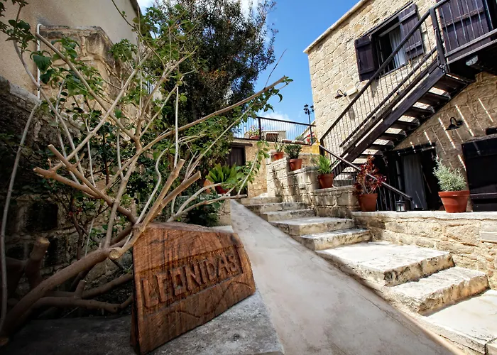 Leonidas Village Hétvégi ház Gudí