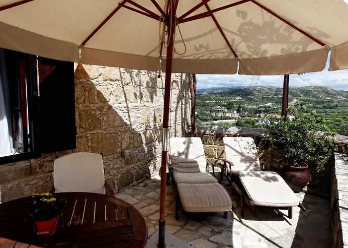 Leonidas Village Gudí