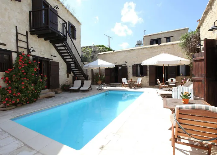 Hétvégi ház Leonidas Village *