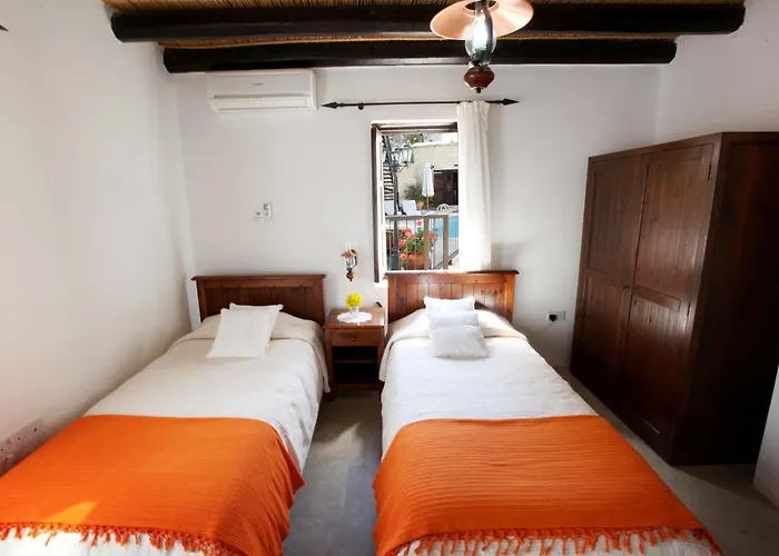 Leonidas Village Gudí